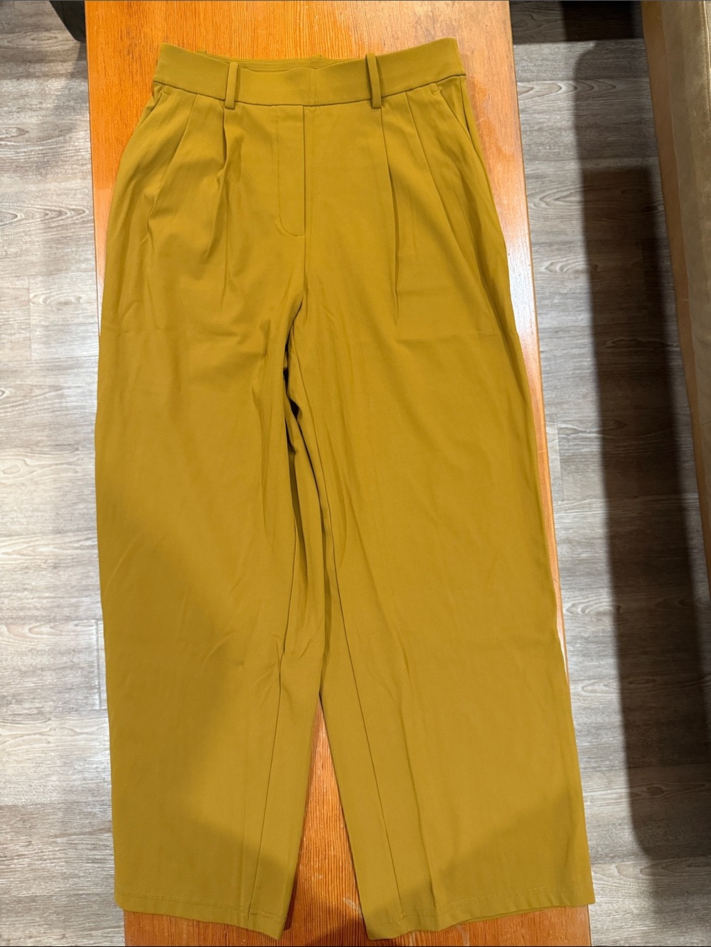 Lululemon daydrift pleated  Wide-Leg Dress Pants in Mustard